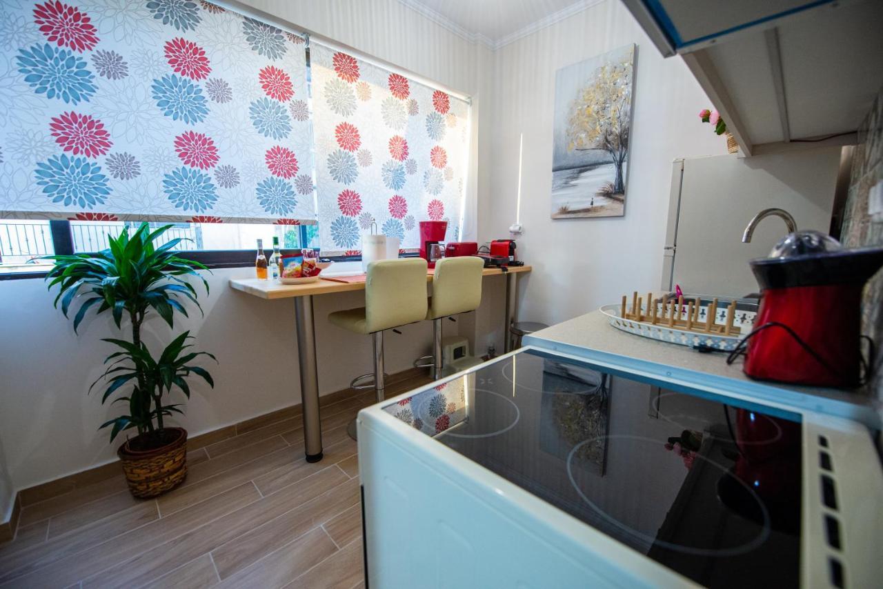 Efie'S Studio Kalamata Luaran gambar