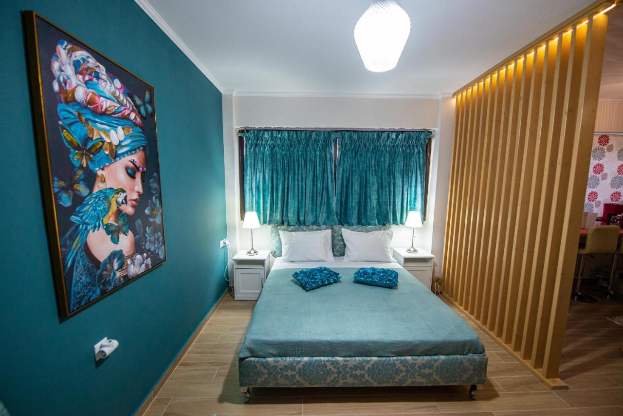 Efie'S Studio Kalamata Luaran gambar